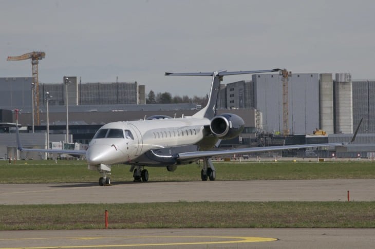 ABS Jets Embraer Legacy 650 taxi