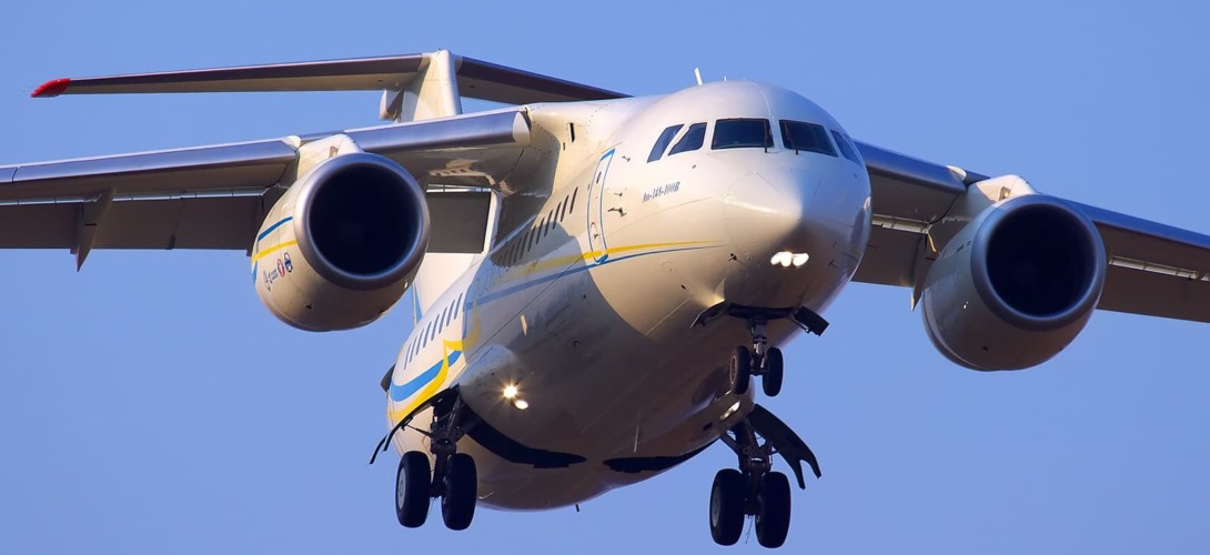 Antonov An-148 Landing