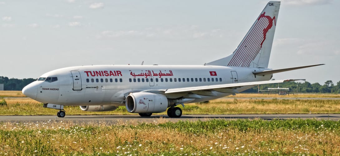 Boeing 737 600 Tunisair taxi