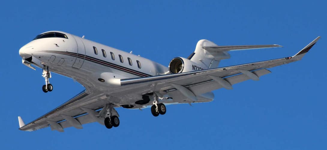 Bombardier Challenger 350 at KCLE